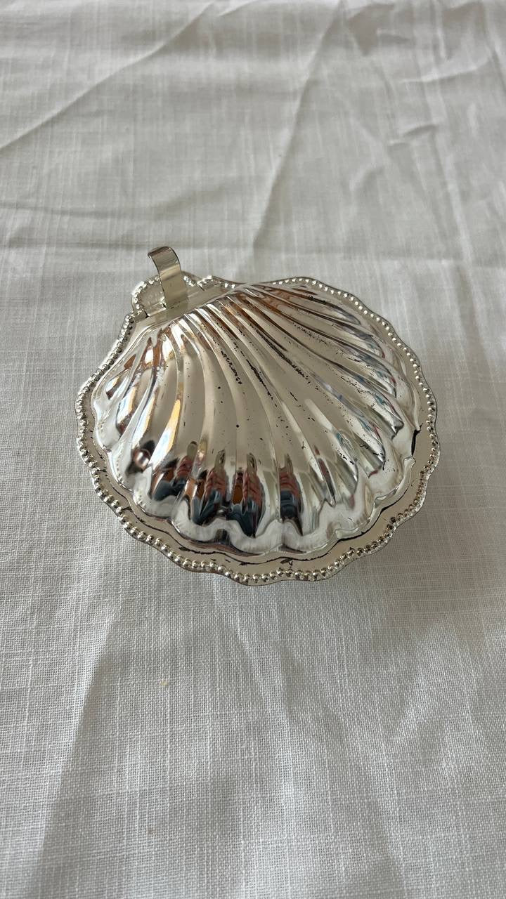 Vintage Shell-Shaped Box/Plate – Elegant Glass Interior