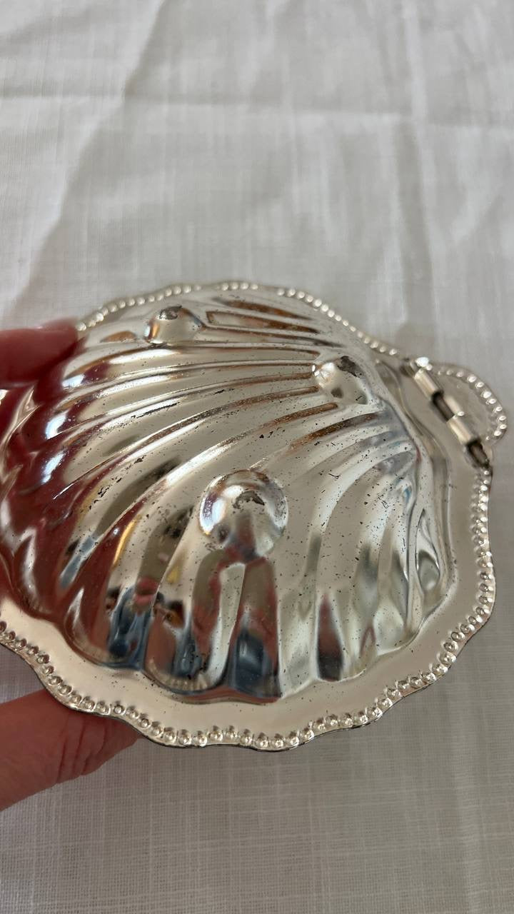 Vintage Shell-Shaped Box/Plate – Elegant Glass Interior