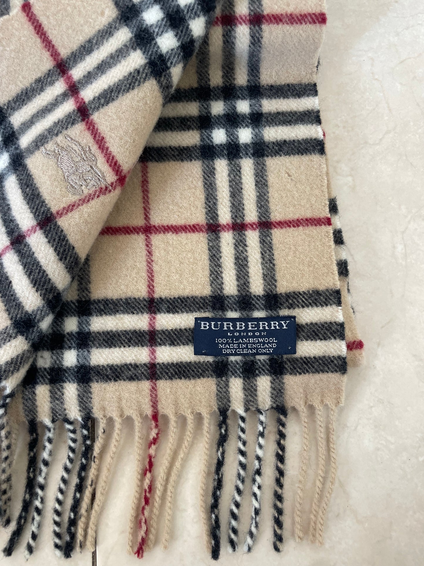 Vintage Burberry 100% Wool Scarf in Beige – 160cm