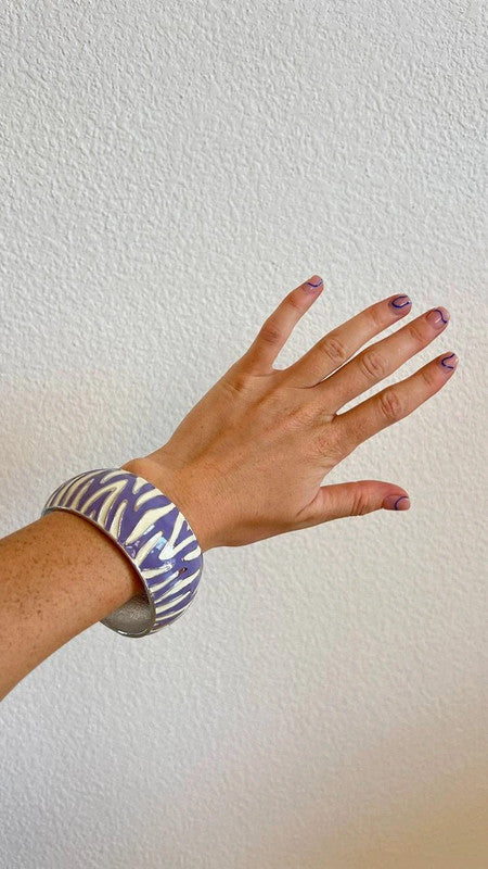 Vintage Chunky White and Purple Bracelet