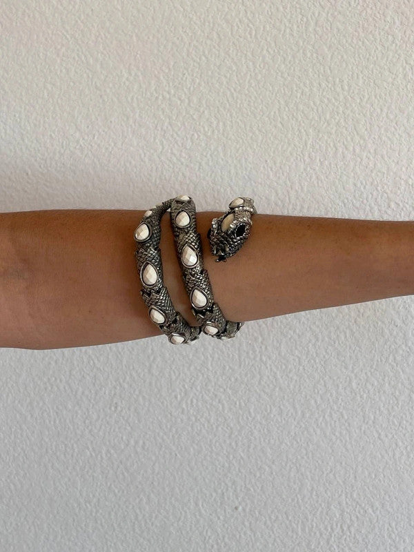 Vintage Silver Snake Bracelet with Gemstones - Stylish and Trendy