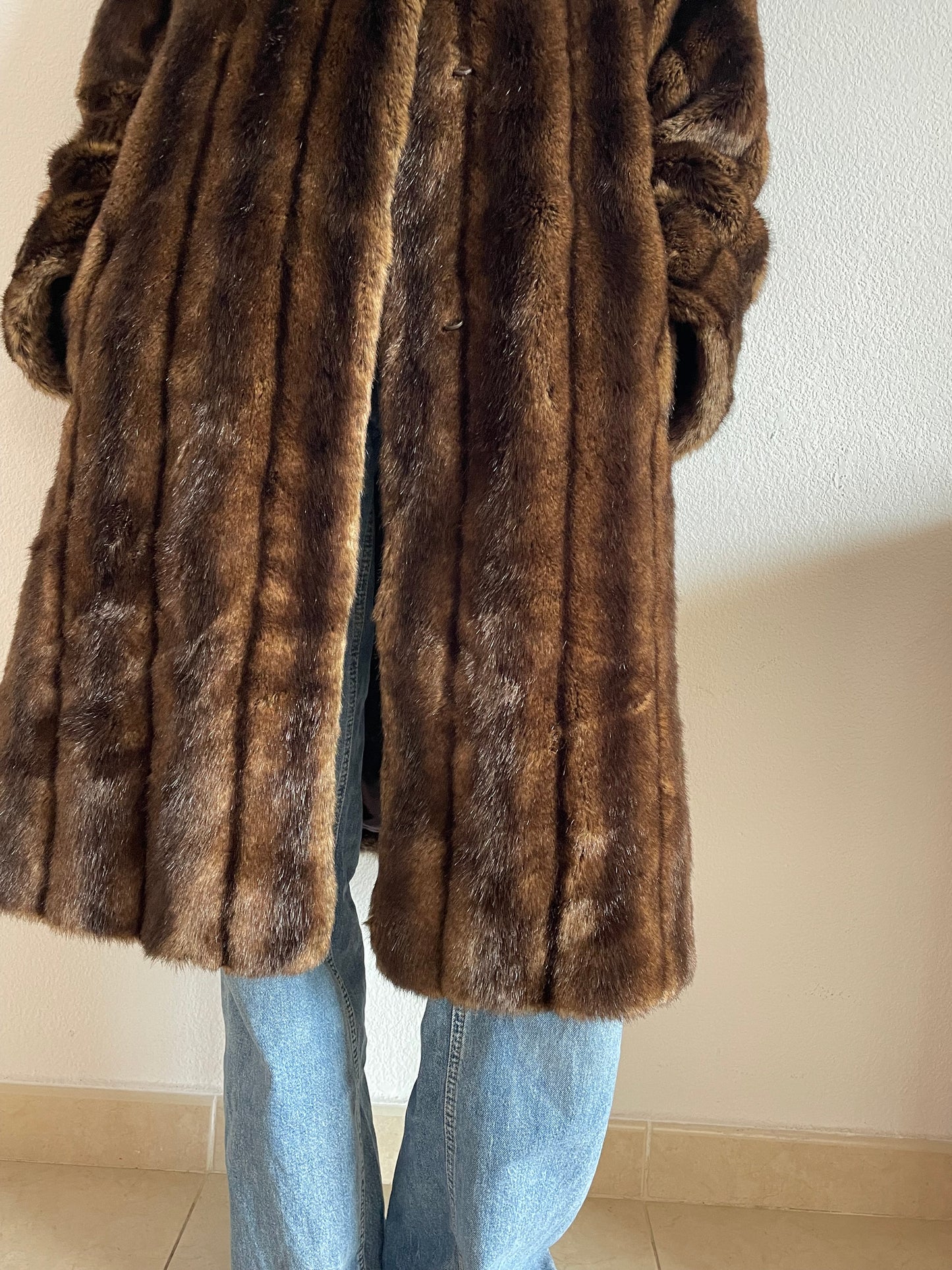 Trendy Vintage Faux Fur Coat - Size M