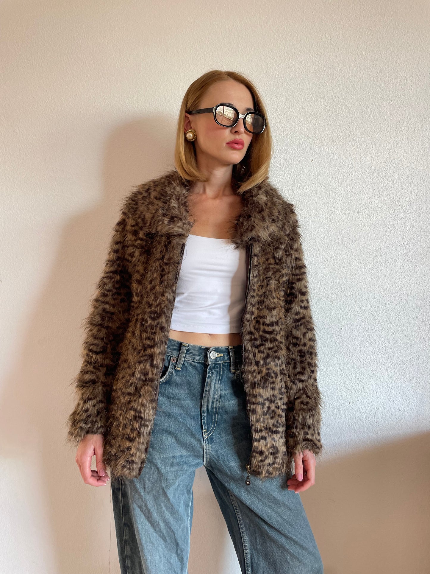 Trendy vintage eco-friendly faux fur coat in an animal print, size M-L.